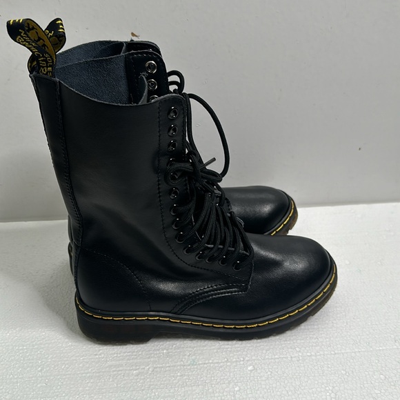 Dr martens lace up boots black size 39 new - Picture 2 of 10